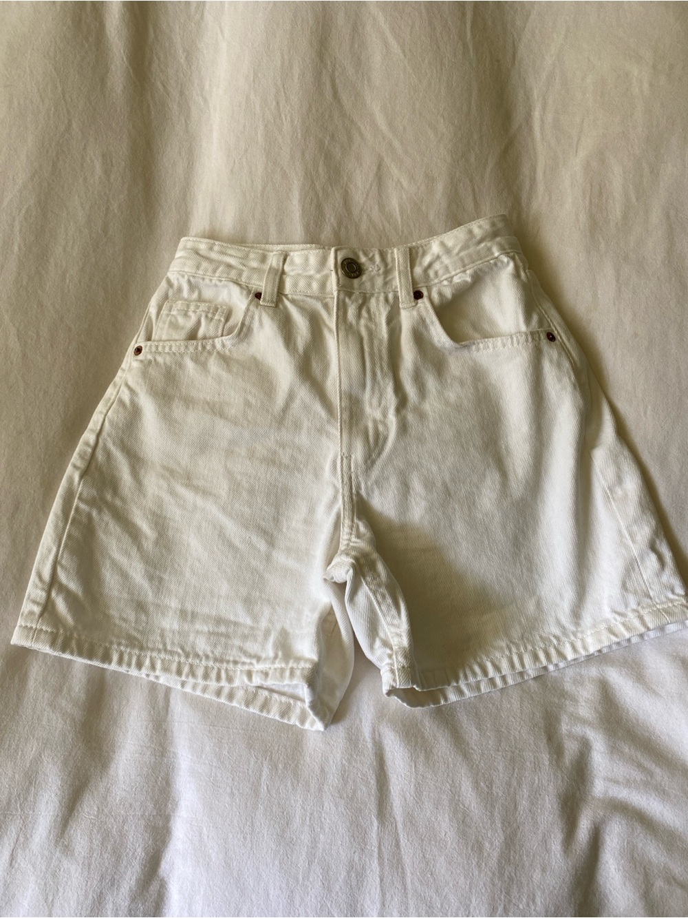 Zara White High-Rise Denim Shorts